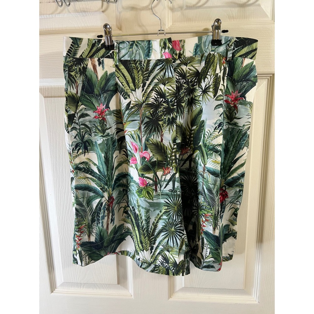 J.McLaughlin Tropical Palm Floral Print Shorts Green Pink Size 12 NWT